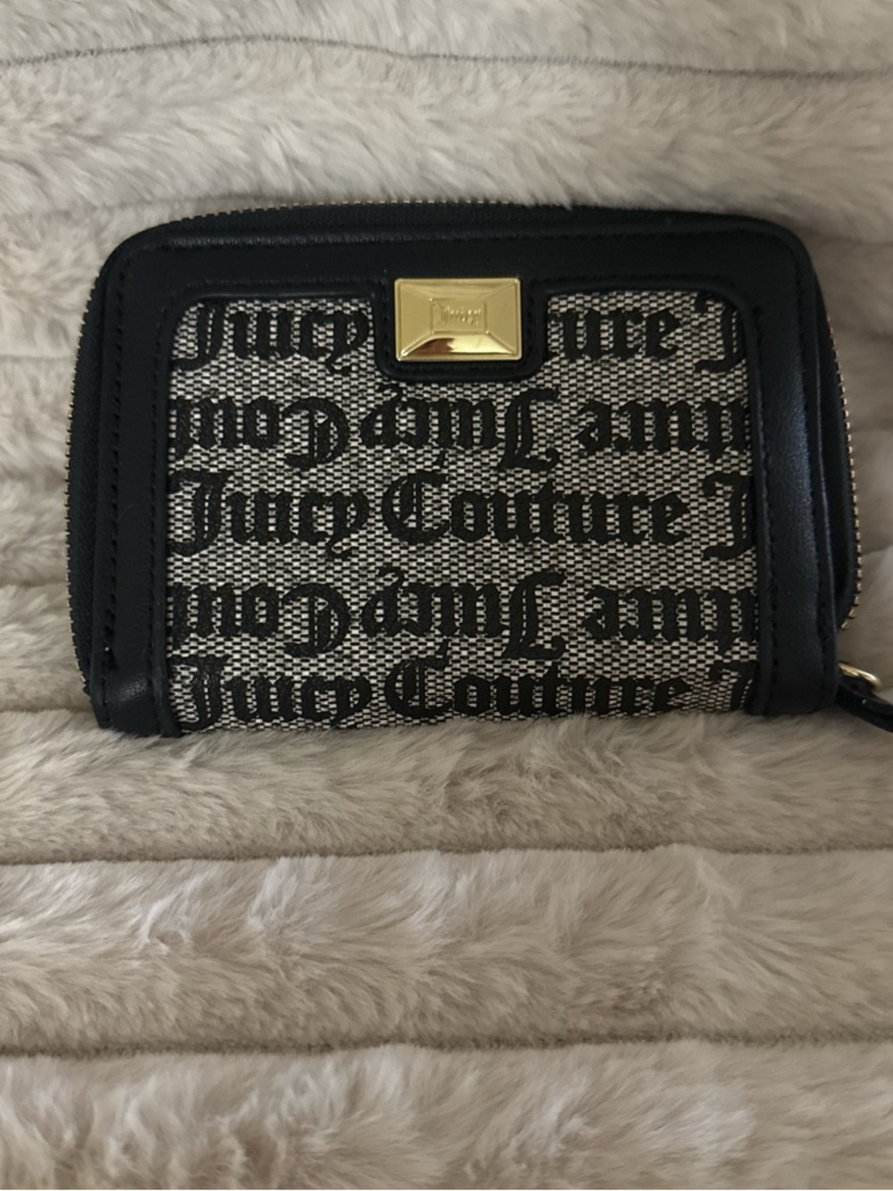 Juicy Couture Black and Cream Logo Zip Wallet with Gold Plaque